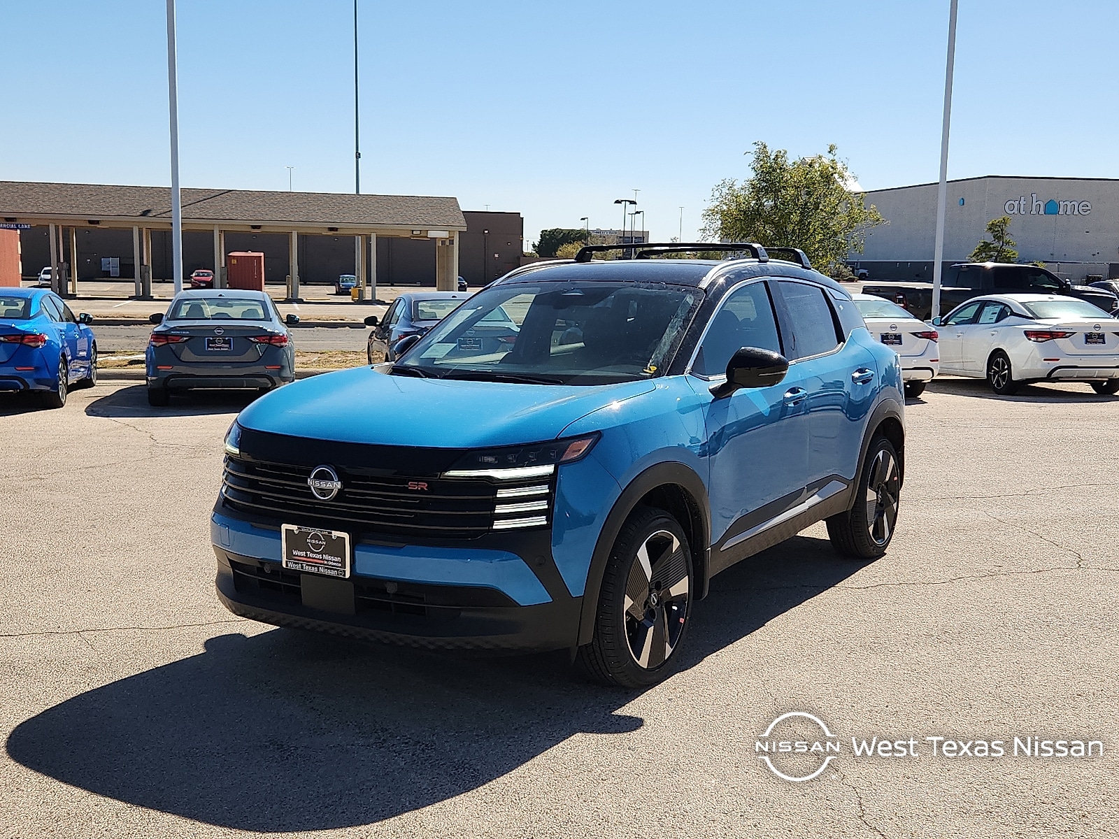 2026 Nissan KICKS SR's photo