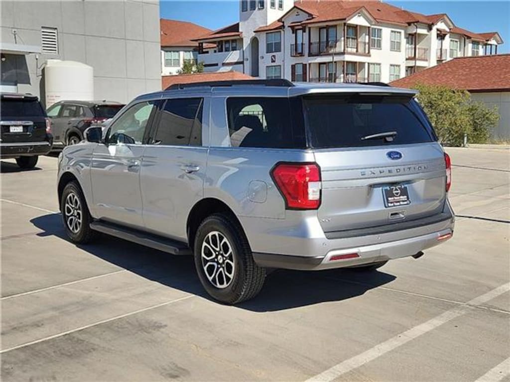 Used 2024 Ford Expedition XLT 4x2