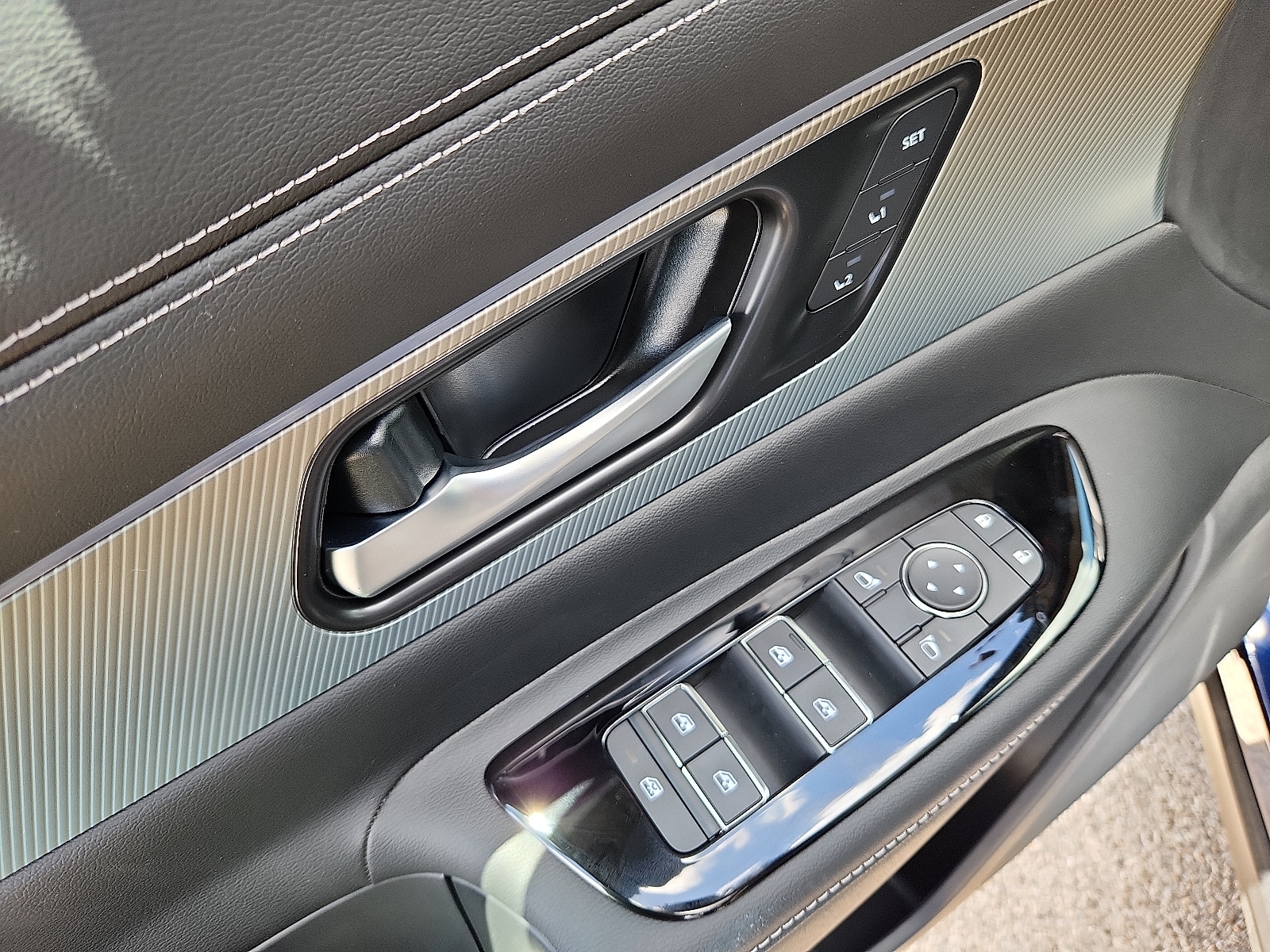 2025 Nissan Murano SL - Photo 14