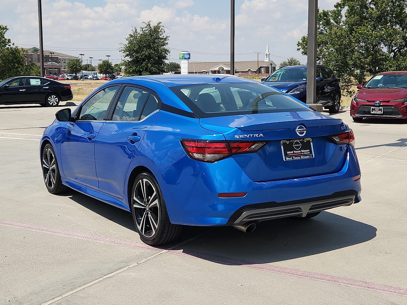 2023 Nissan Sentra SR photo 3