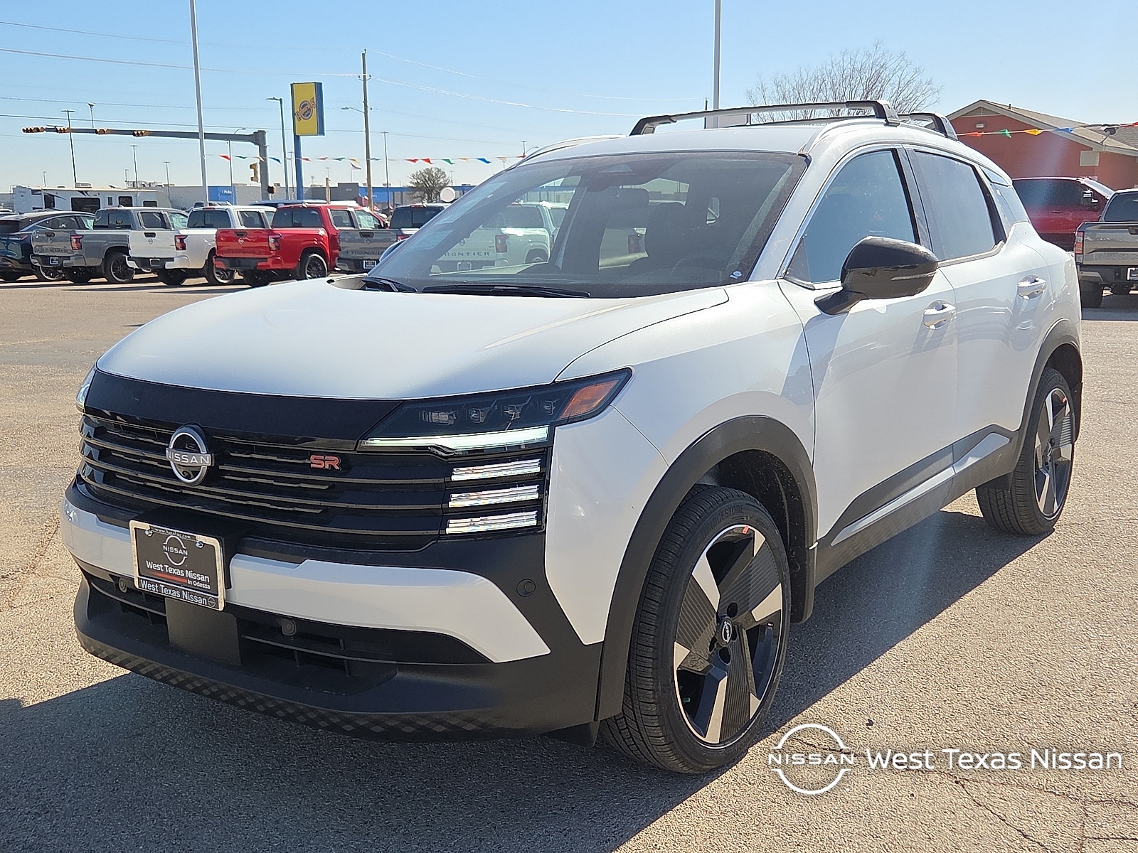 2026 Nissan KICKS SR's photo