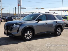 2026 Nissan Pathfinder SL 4x4