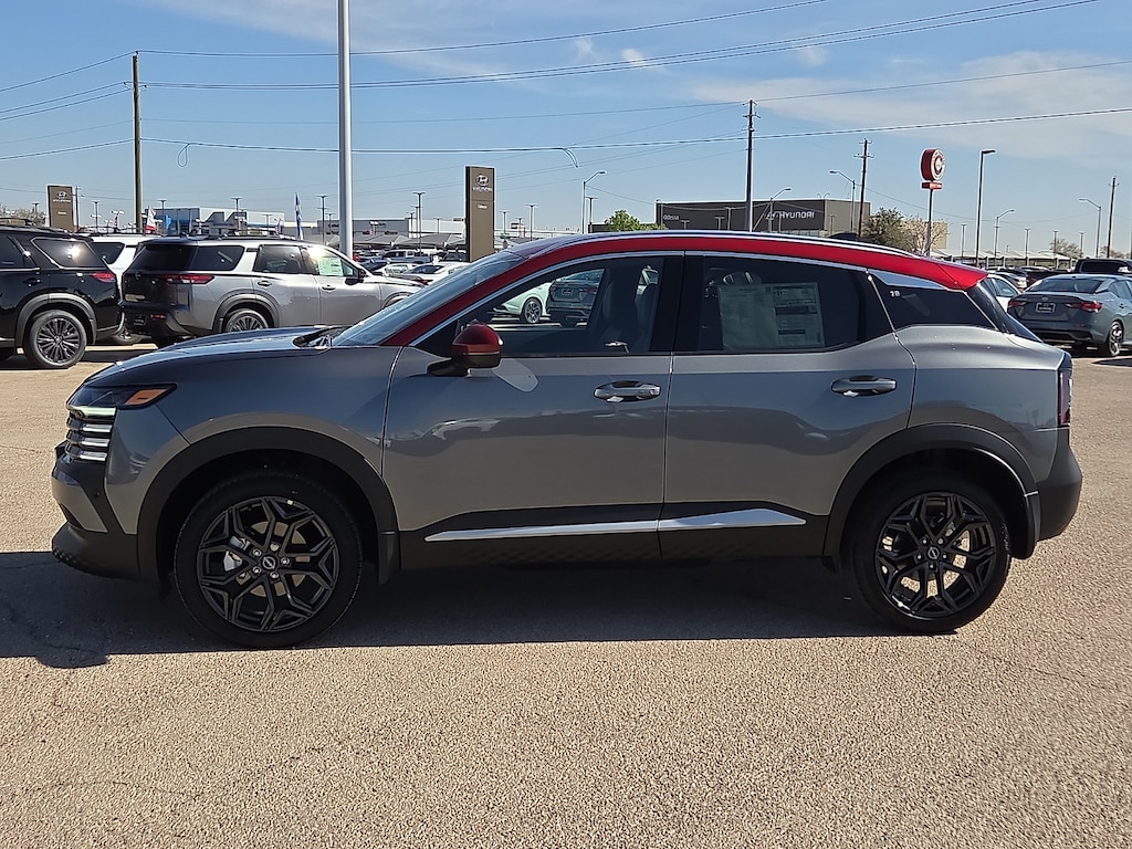 New 2026 Nissan Kicks SR Front-Wheel Drive