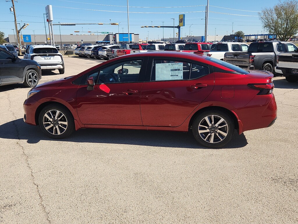 New 2025 Nissan Versa 1.6 SV