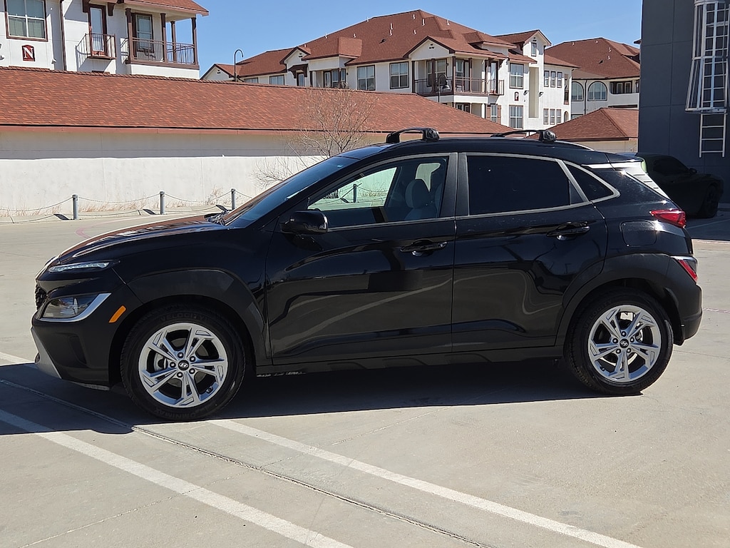 Used 2023 Hyundai Kona SEL (IVT) Front-Wheel Drive