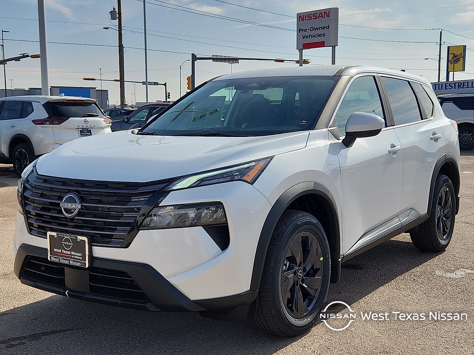 2026 Nissan Rogue SV's photo