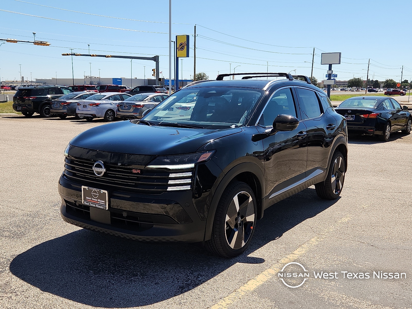 2026 Nissan KICKS SR's photo