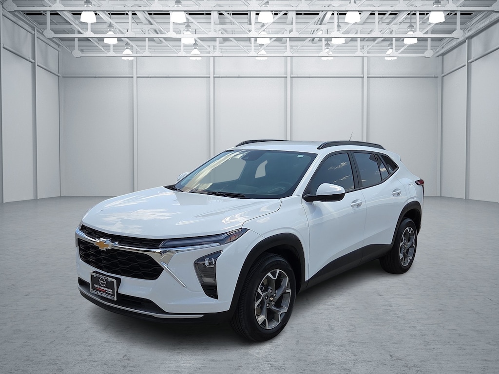 Used 2025 Chevrolet Trax LT Front-Wheel Drive