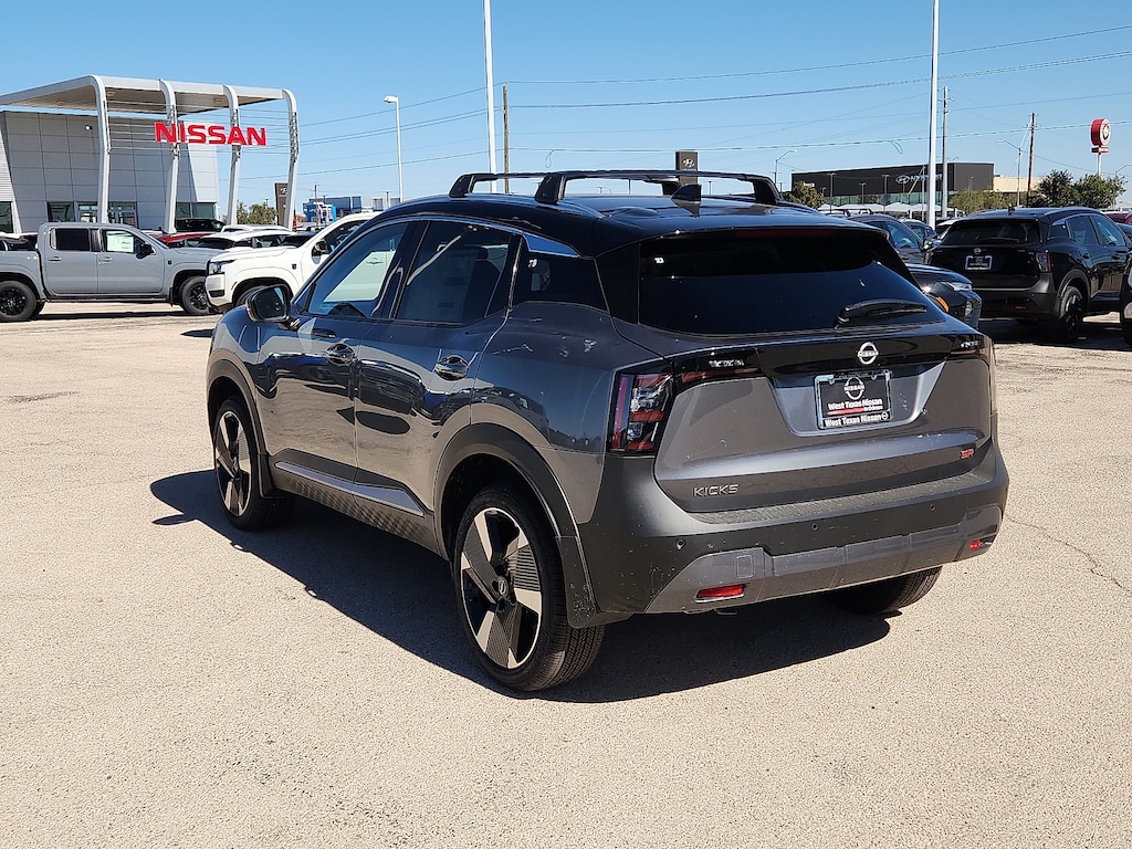 New 2026 Nissan Kicks SR Front-Wheel Drive