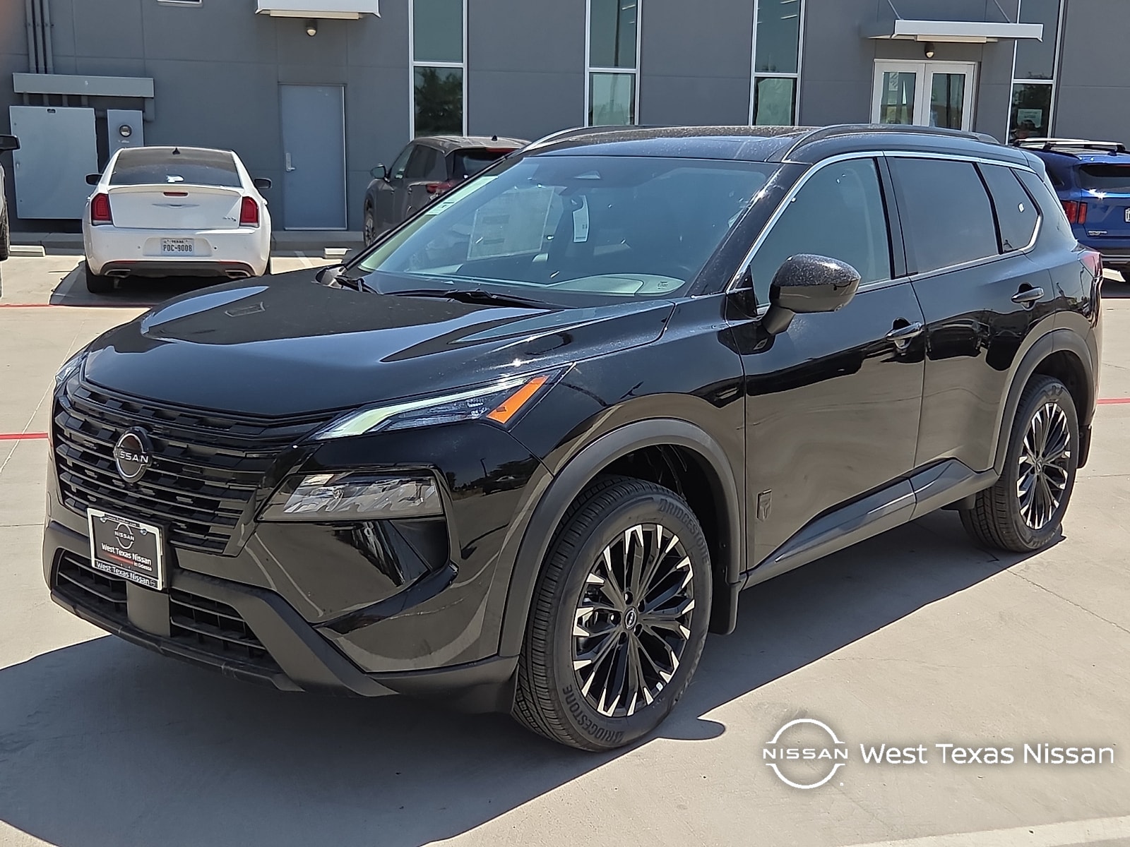 New 2026 Nissan Rogue Dark Armor Front-Wheel Drive 2026.5