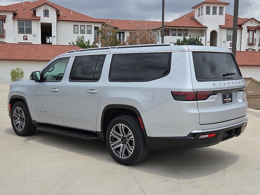 Used 2024 Jeep Wagoneer L Series II 4x2