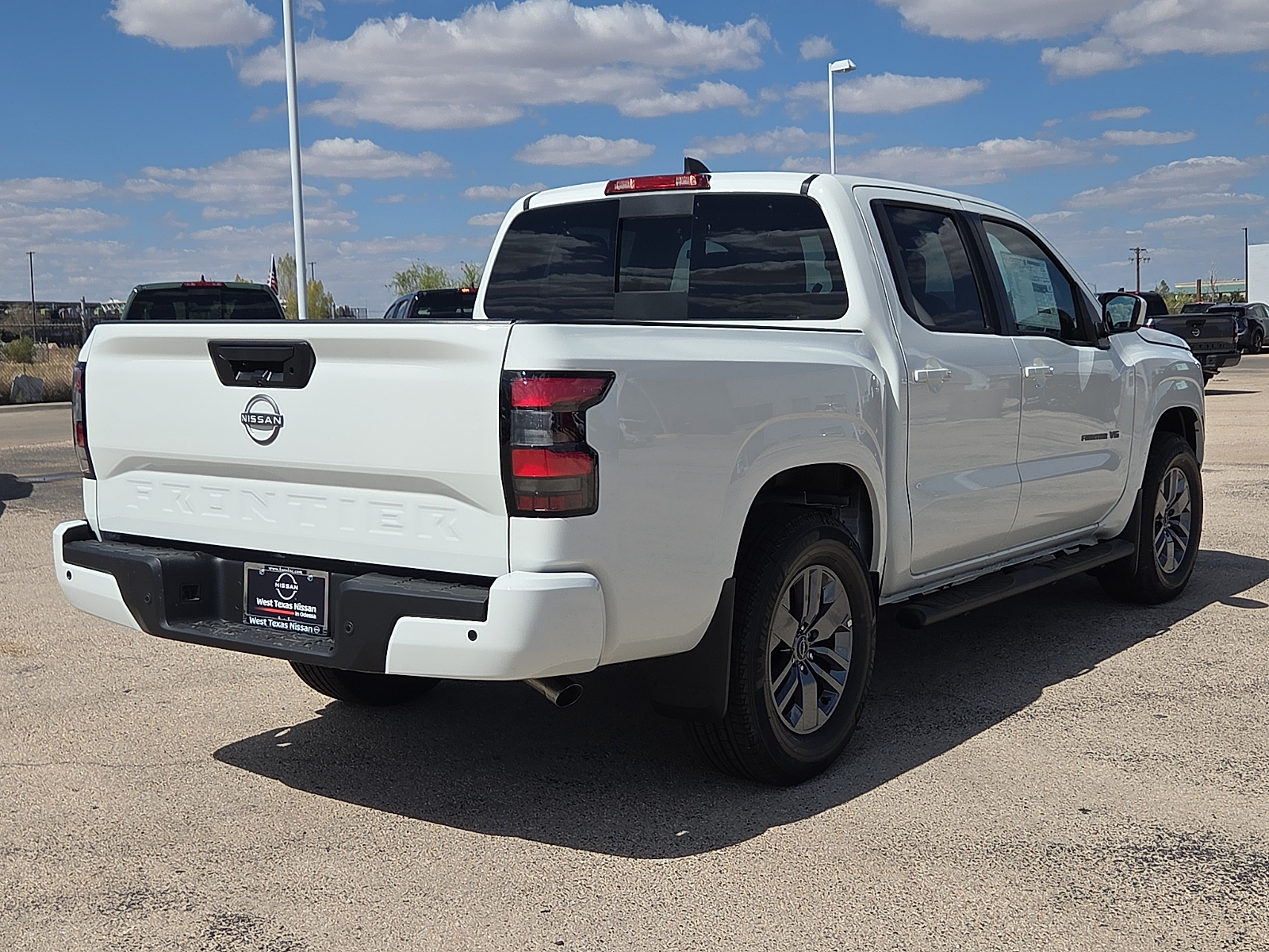 New 2027 Nissan Frontier SV 4x2 Crew Cab 5 ft. box 126 in. WB