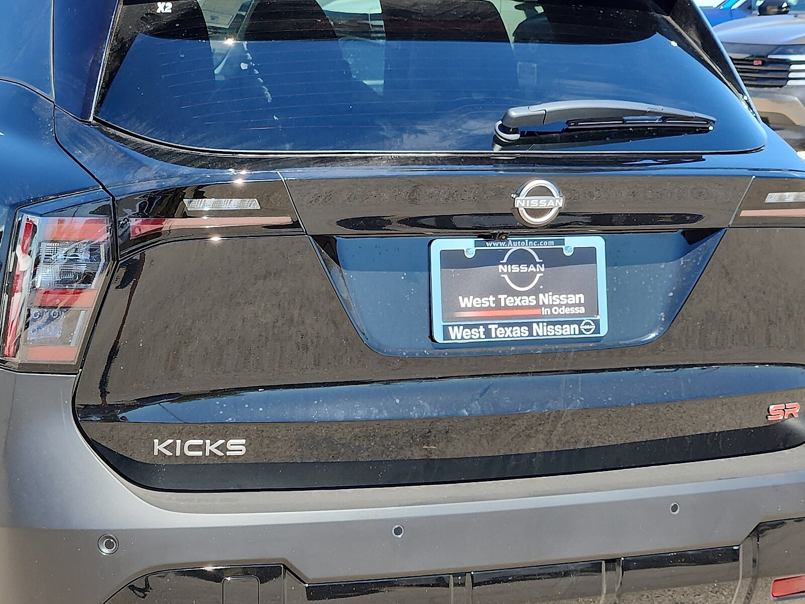 2026 Nissan KICKS SR - Photo 8