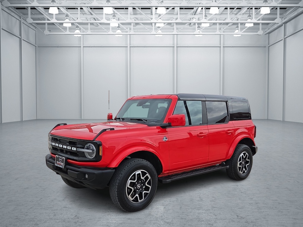 Used 2024 Ford Bronco Outer Banks 4x4