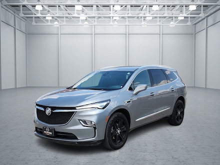 2023 Buick Enclave Essence Front-Wheel Drive