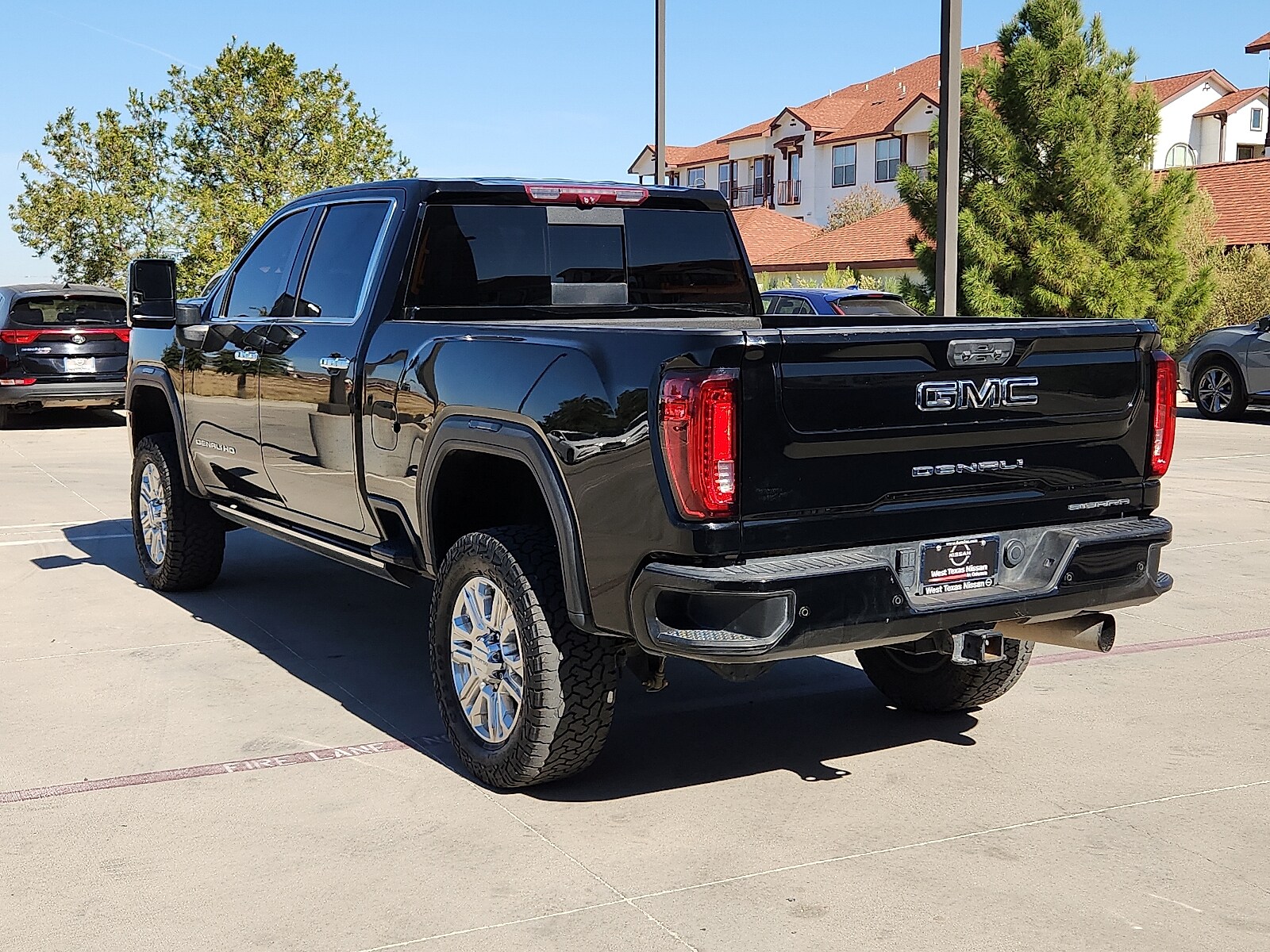 2023 Gmc Sierra HD Denali photo 2
