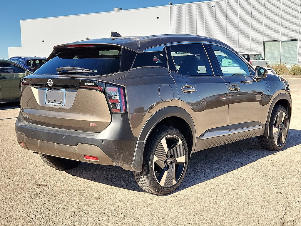 New 2026 Nissan Kicks SR Front-Wheel Drive