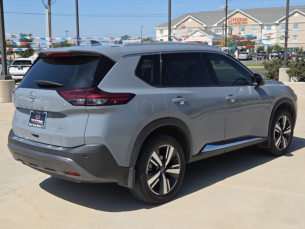 Used 2023 Nissan Rogue SL