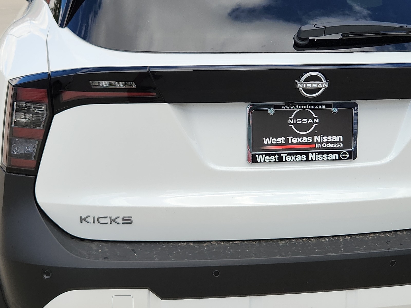 2026 Nissan KICKS SR AWD - Photo 8