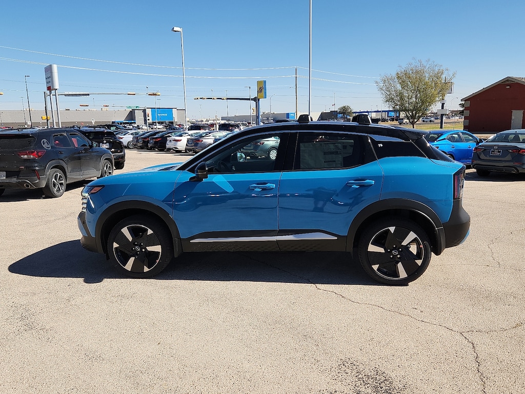 New 2026 Nissan Kicks SR Front-Wheel Drive