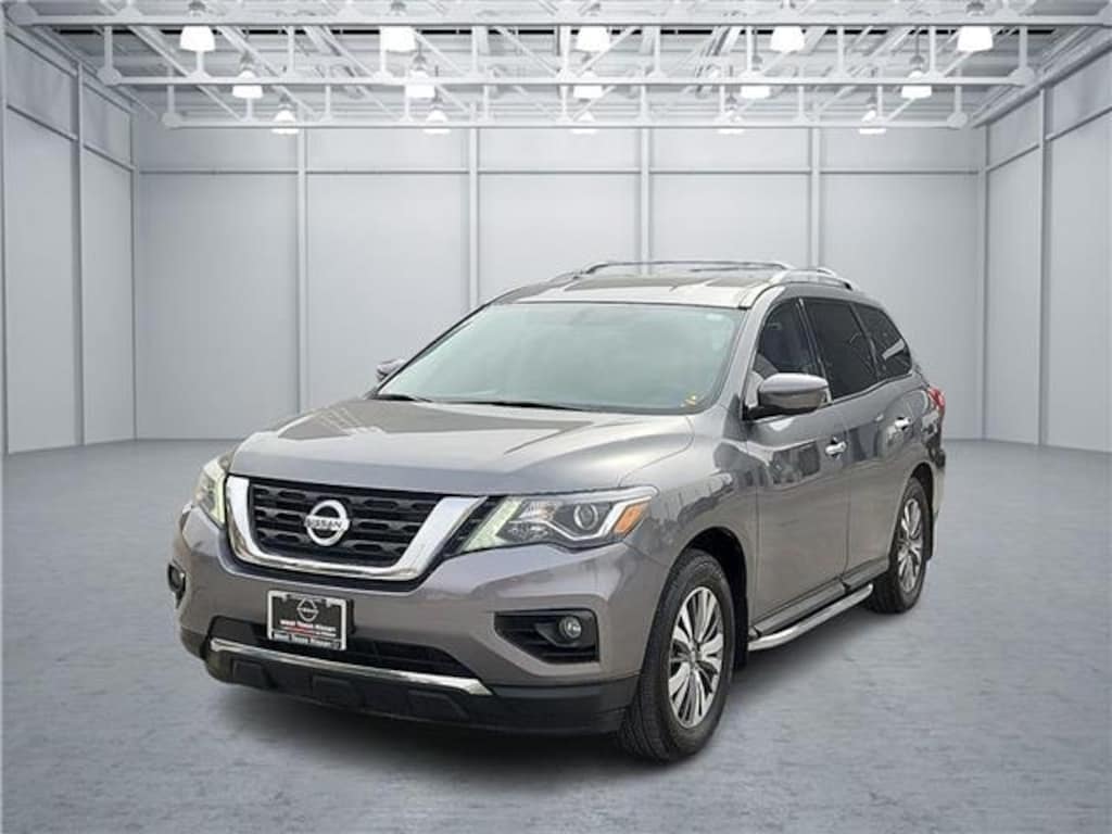 Used 2020 Nissan Pathfinder SV