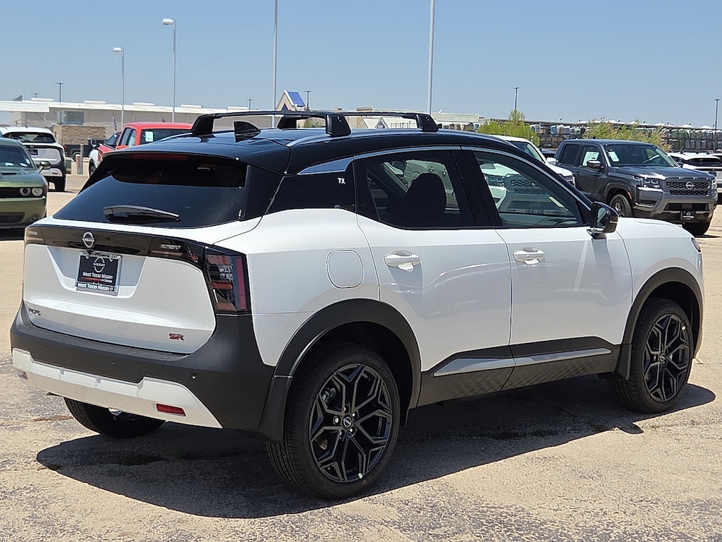 New 2026 Nissan Kicks SR Front-Wheel Drive