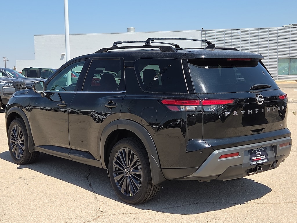 New 2026 Nissan Pathfinder SL Front-Wheel Drive