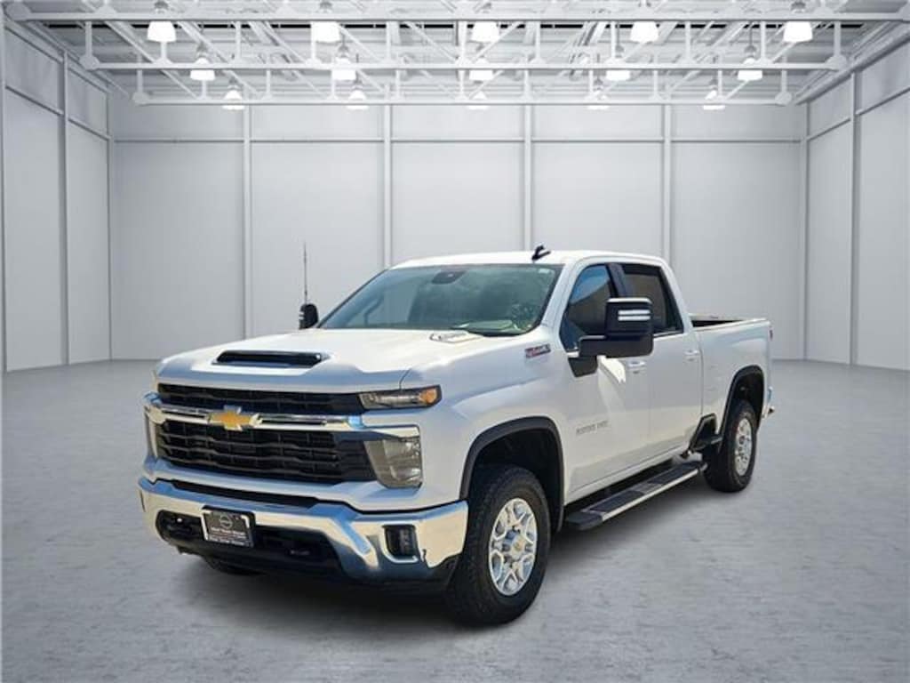 Used 2024 Chevrolet Silverado 2500HD LT 4x4 Crew Cab 6.75 ft. box 159 in. WB