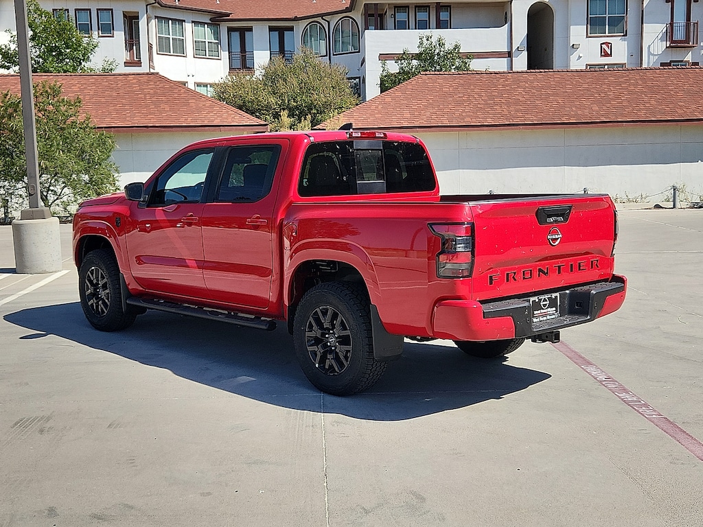 New 2026 Nissan Frontier SV 4x2 Crew Cab 5 ft. box 126 in. WB