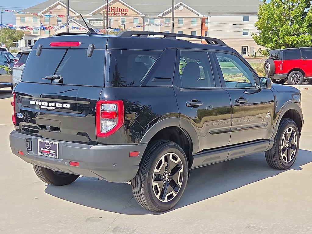 Used 2023 Ford Bronco Sport Outer Banks 4x4