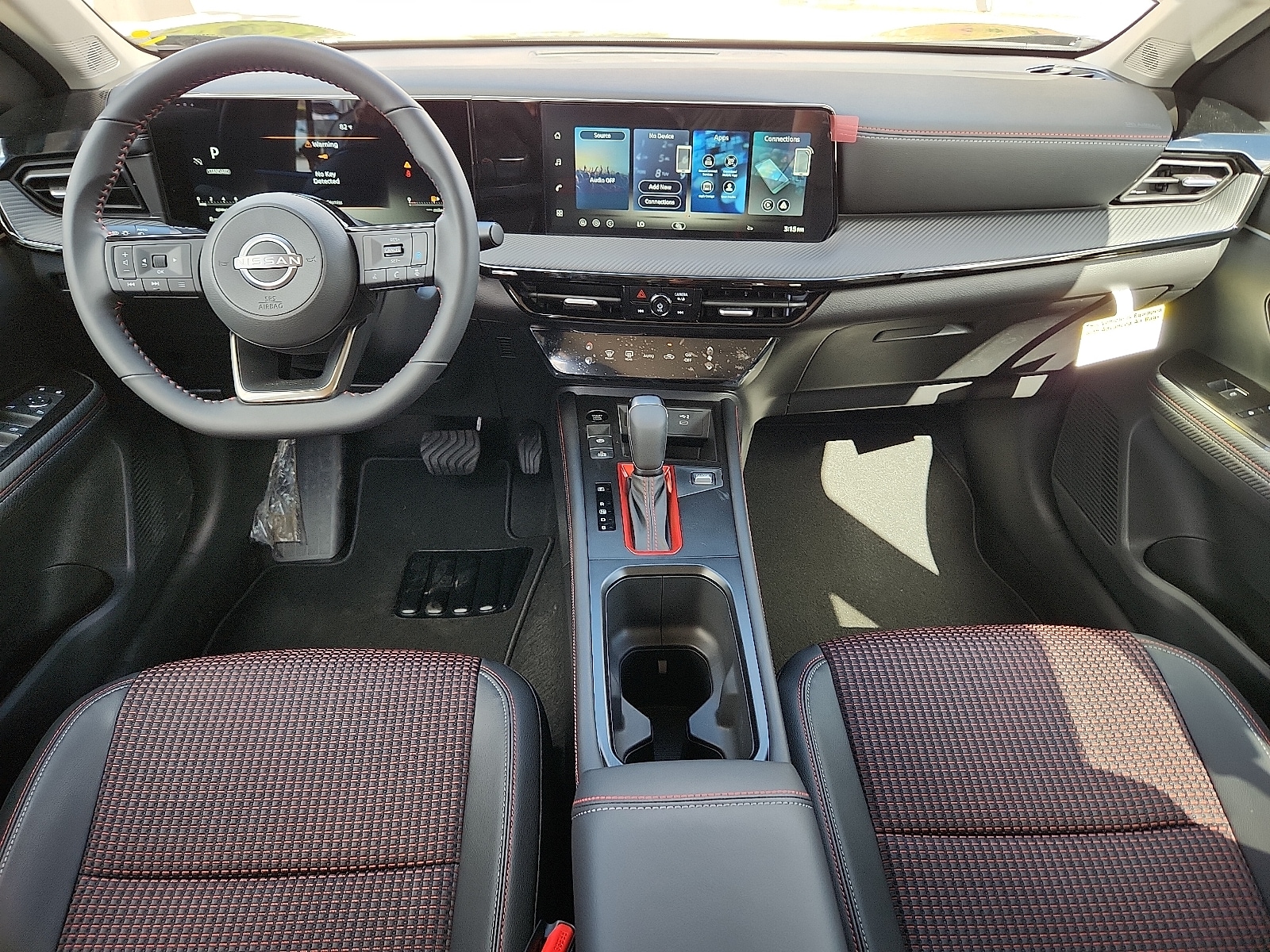 2026 Nissan KICKS SR - Photo 12