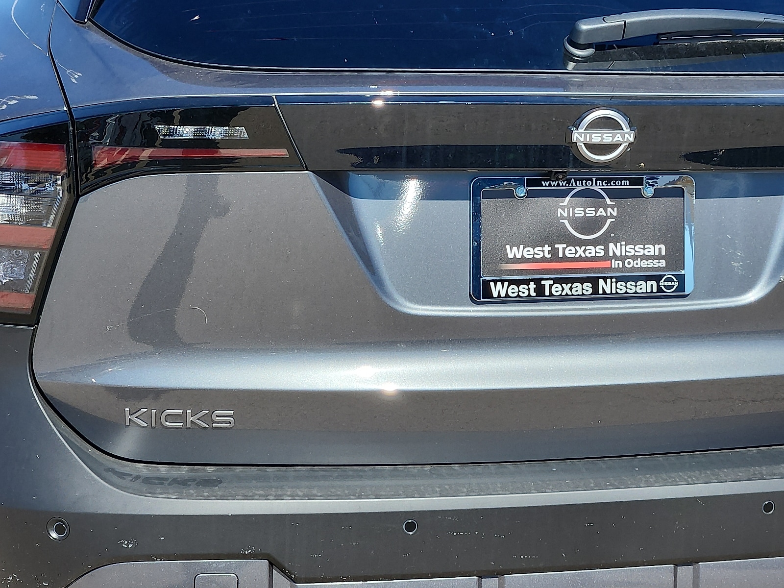 2026 Nissan KICKS SR - Photo 8