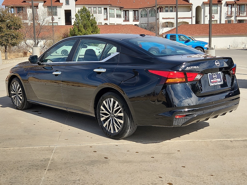 Used 2025 Nissan Altima SV
