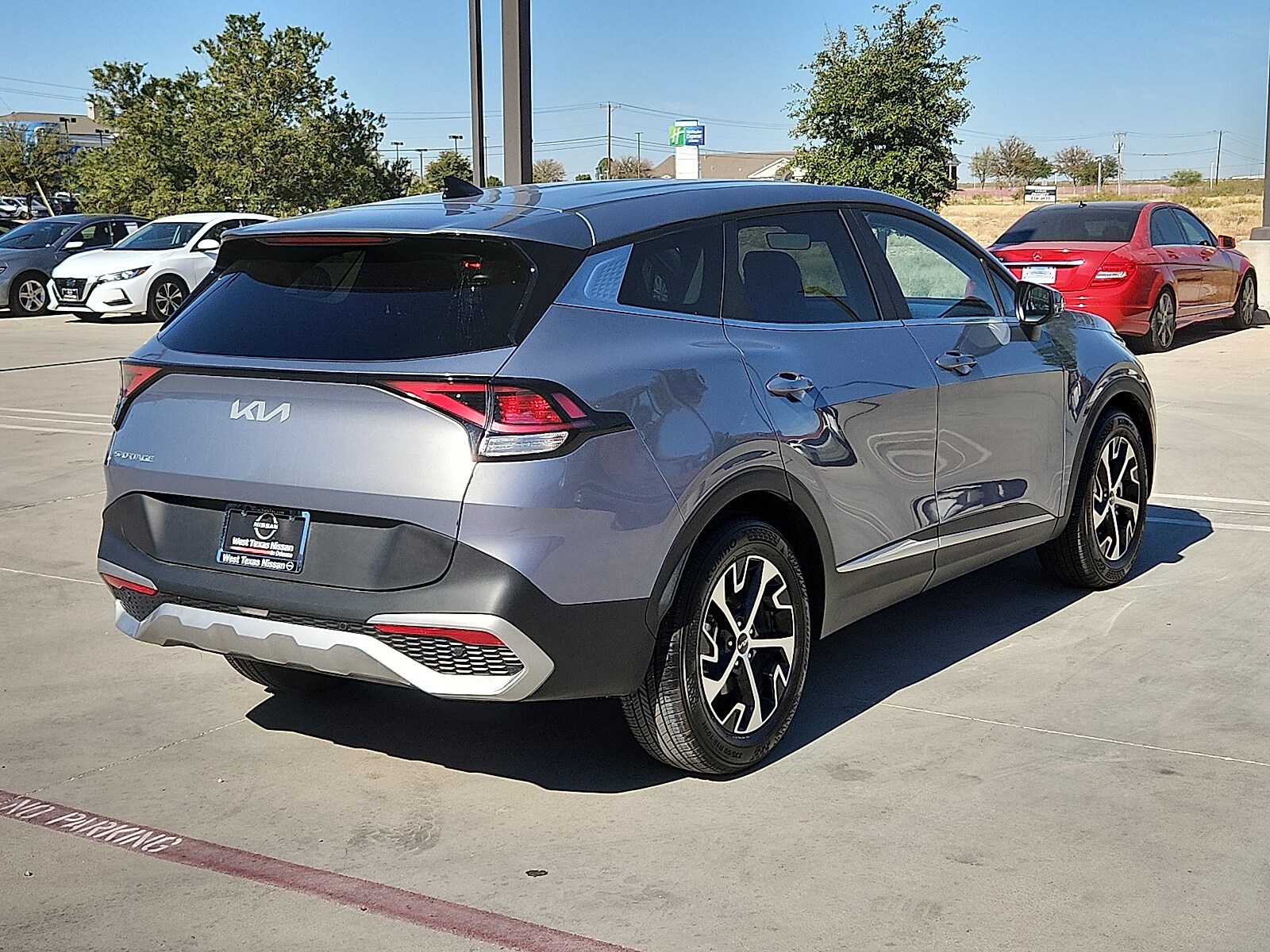 2024 Kia Sportage EX photo 4