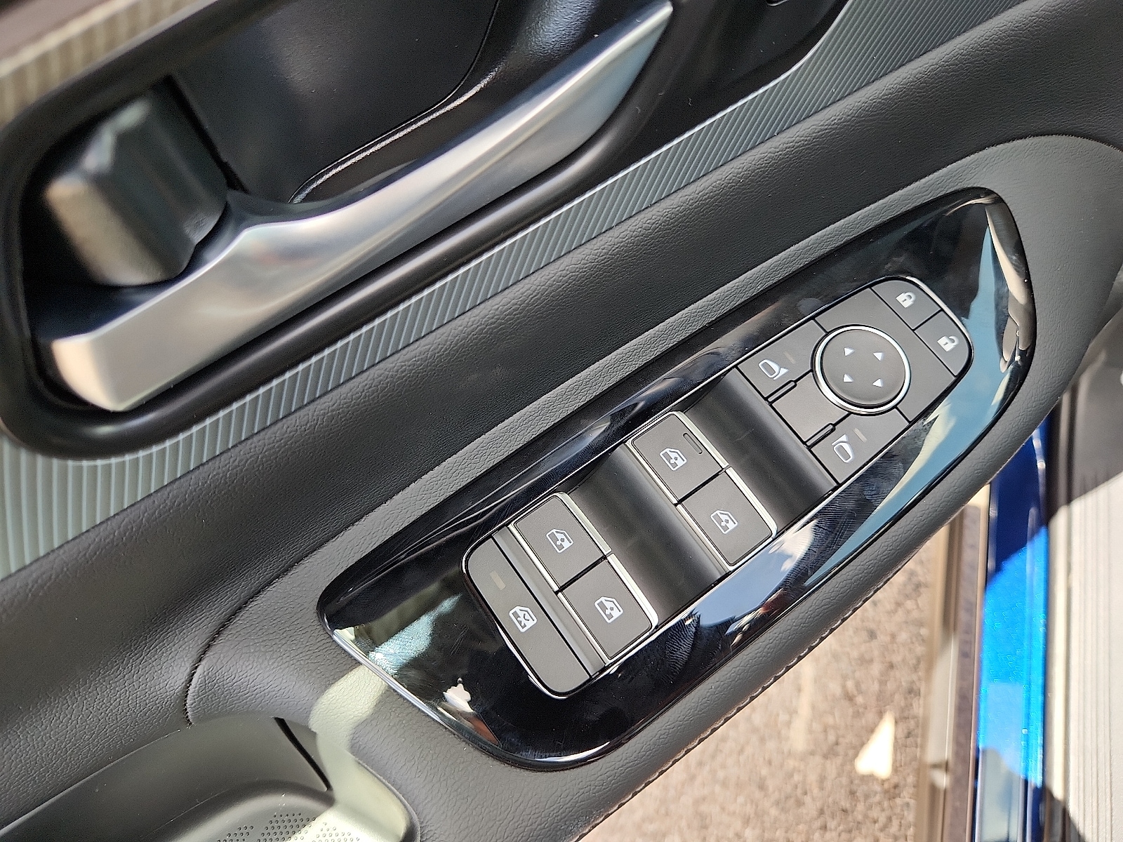 2025 Nissan Murano SL - Photo 14