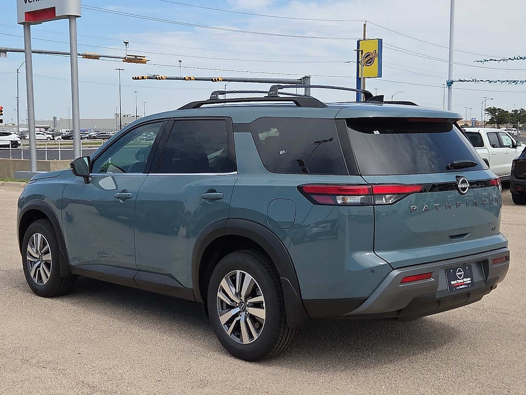New 2026 Nissan Pathfinder SL Front-Wheel Drive