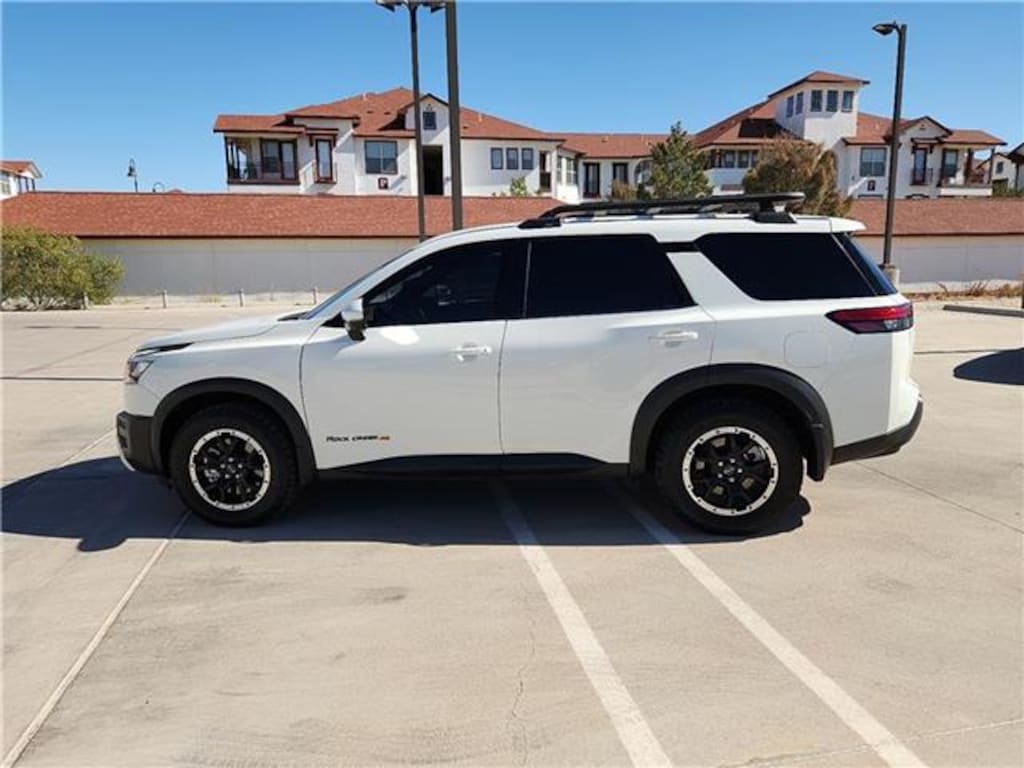 Used 2025 Nissan Pathfinder Rock Creek 4x4