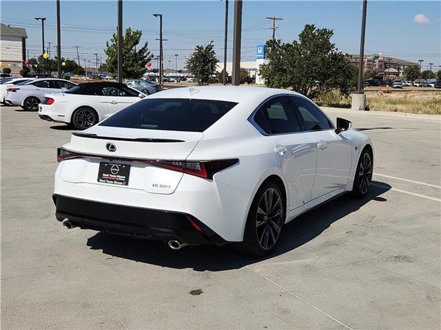 2024 Lexus IS 350 F SPORT photo 4