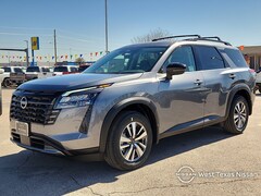 2026 Nissan Pathfinder SL Front-Wheel Drive