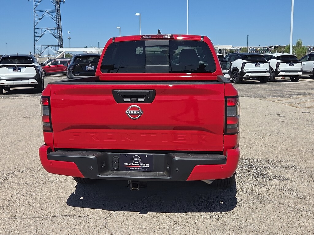 New 2026 Nissan Frontier SV 4x2 Crew Cab 5 ft. box 126 in. WB