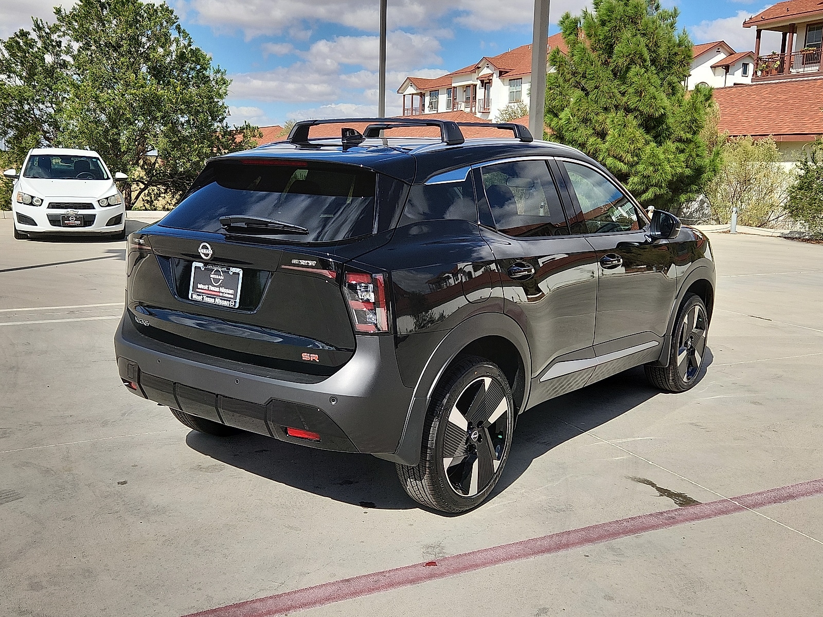 2026 Nissan KICKS SR - Photo 4