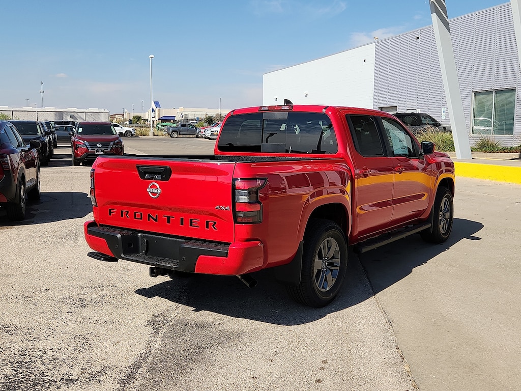 New 2026 Nissan Frontier SV 4x4 Crew Cab 5 ft. box 126 in. WB