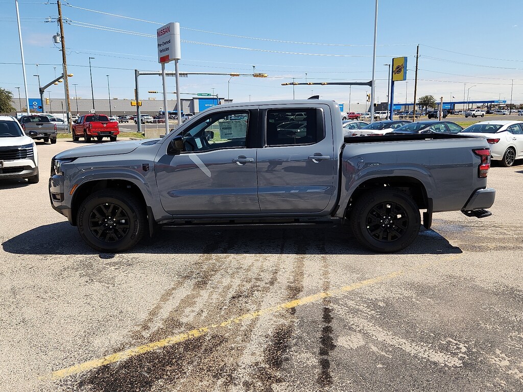 New 2026 Nissan Frontier SV 4x4 Crew Cab 5 ft. box 126 in. WB