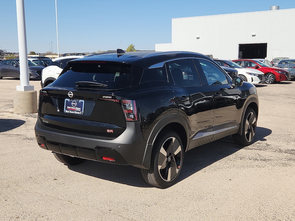 New 2026 Nissan Kicks SR Front-Wheel Drive