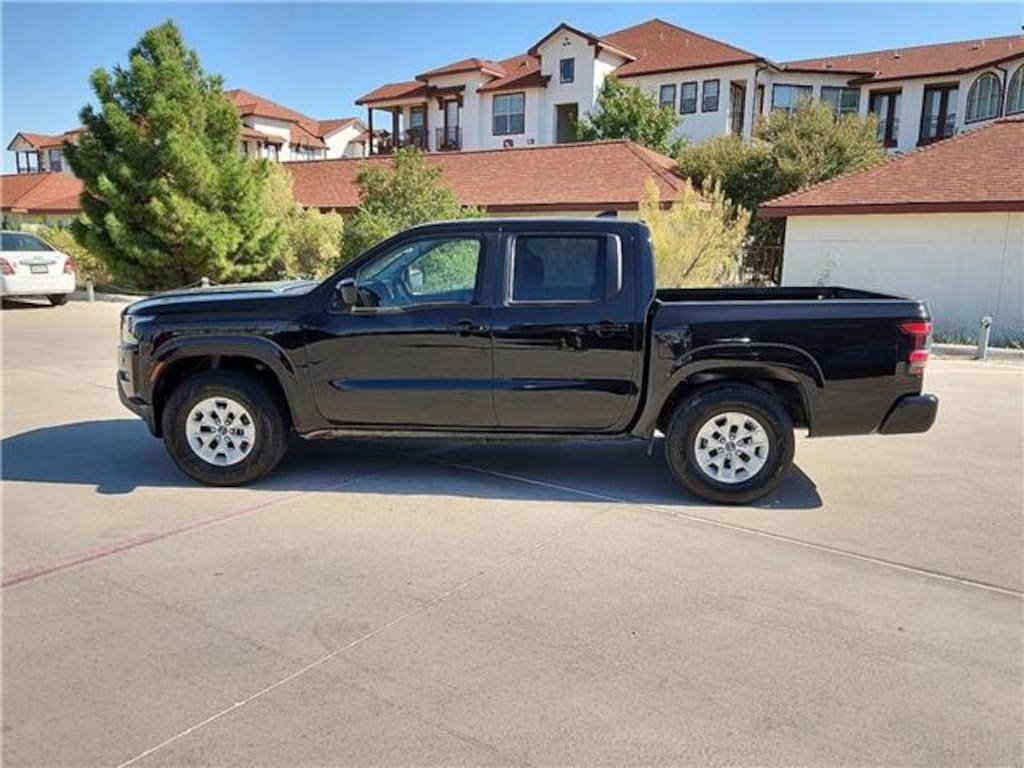 Used 2024 Nissan Frontier SV (A9) 4x2 Crew Cab 5 ft. box 126 in. WB