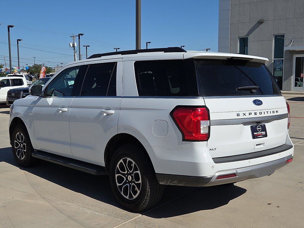 Used 2024 Ford Expedition XLT 4x2