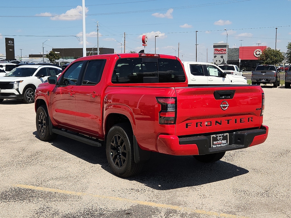 New 2026 Nissan Frontier SV 4x4 Crew Cab 5 ft. box 126 in. WB