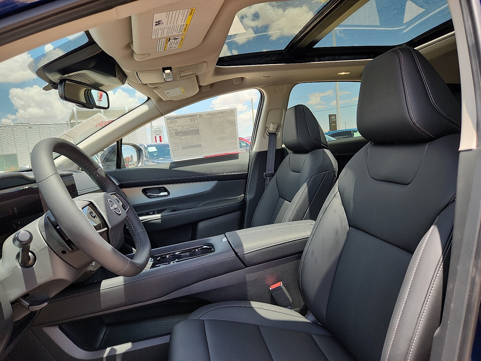 2025 Nissan Murano SL - Photo 16