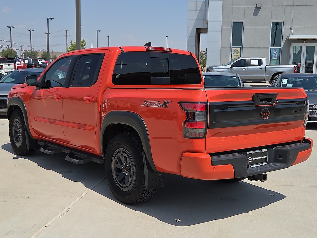 Used 2025 Nissan Frontier PRO-X 4x2 Crew Cab 5 ft. box 126 in. WB