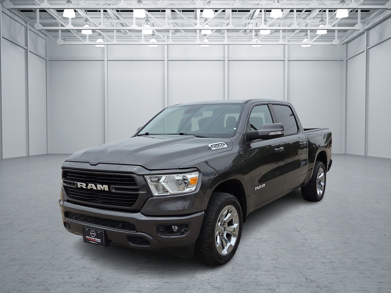 2019 RAM 1500 Big Horn/Lone Star 4x4 Crew Cab 5'7's photo